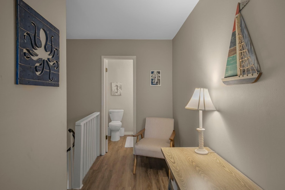 The Cove 205b