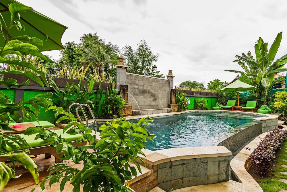 Lembongan Hostel