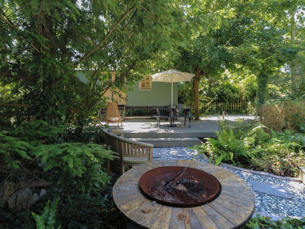 The Happy Hut