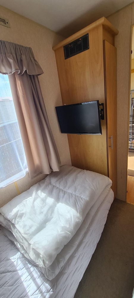 8 Birth Caravan Based on Coral Beach, Ingoldmells view 2