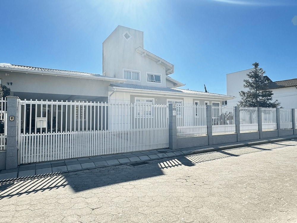 Casa Moderna e Aconchegante