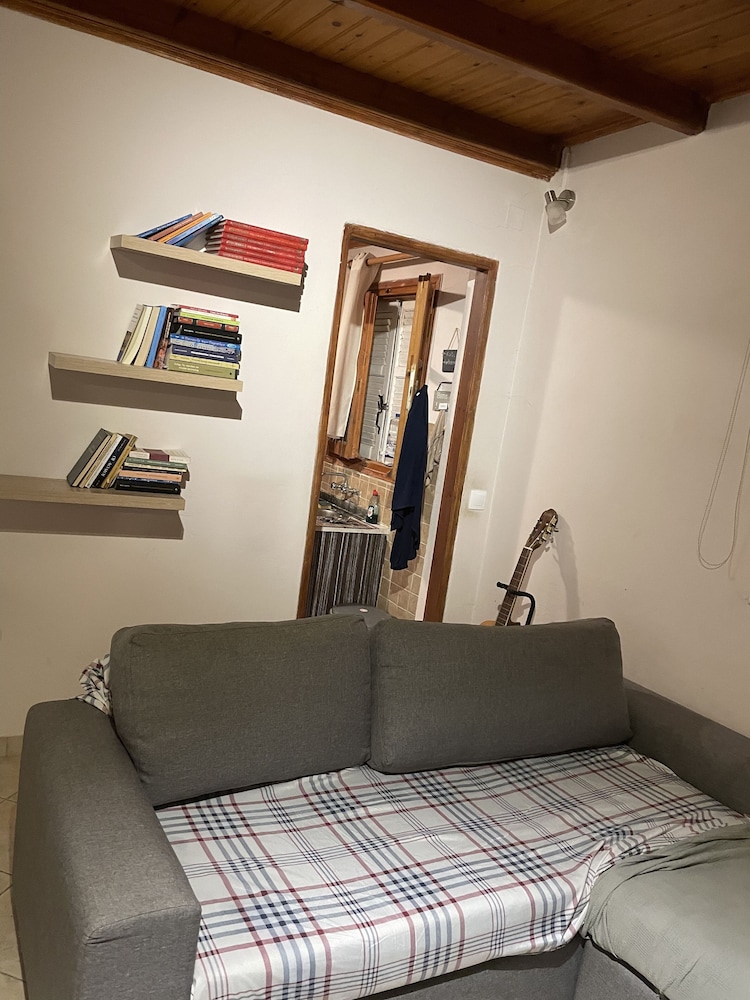 Remarkable 1-bed House Corfu photo 3