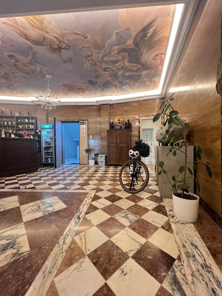 2115 Boutique Hostel