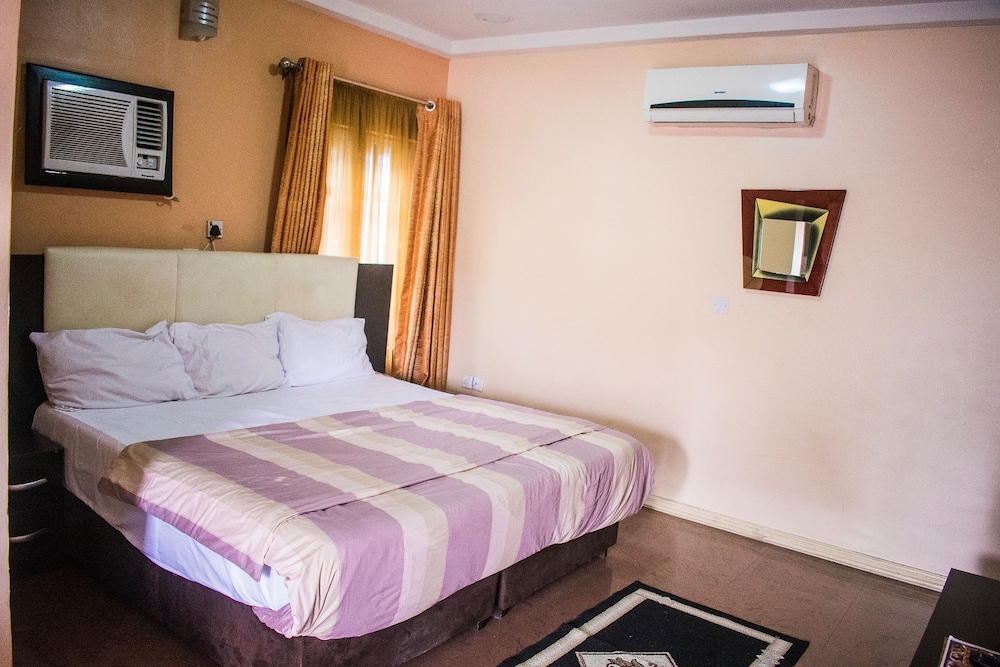 Aeroville Apartments