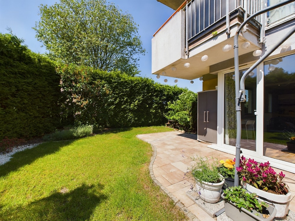 Gdańsk Apartment With Garden by Renters view 2