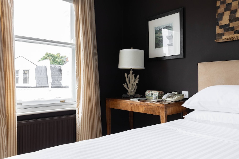 Chesilton Road by Onefinestay
