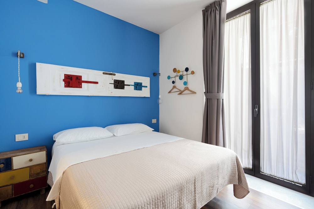 Holiday Lux Boutique Room