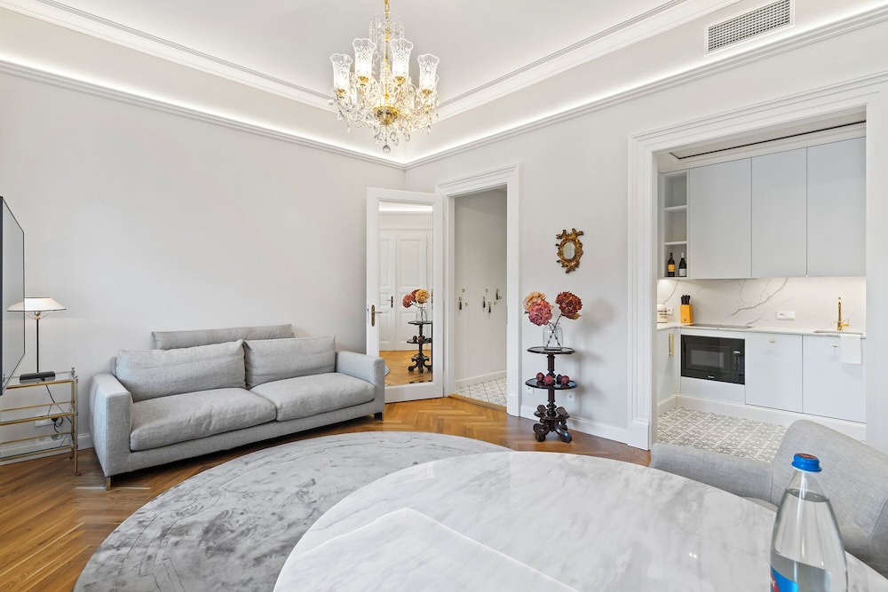 Vodičkova Luxury Suites