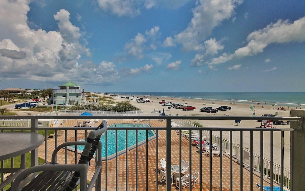 Coronado Towers 201