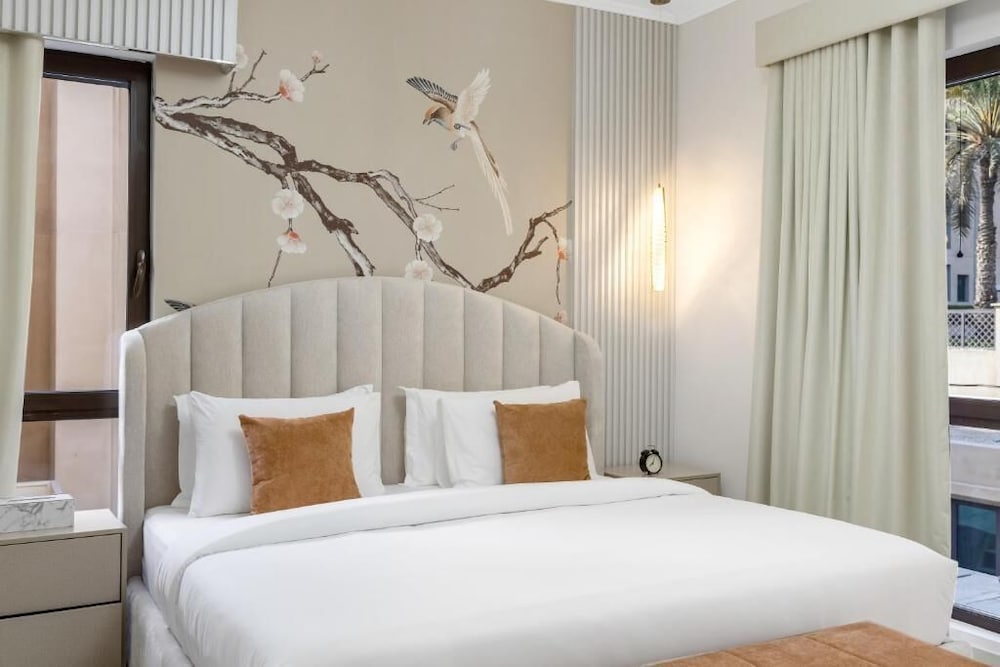 Durrani Homes Zafran Luxe Stay Iconic Burj View