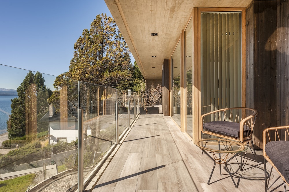 WaOne Lake Homes