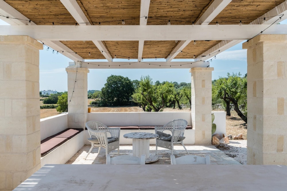 Trullo La Dolina con Piscina e d Pendance by Wonderful Italy view 3
