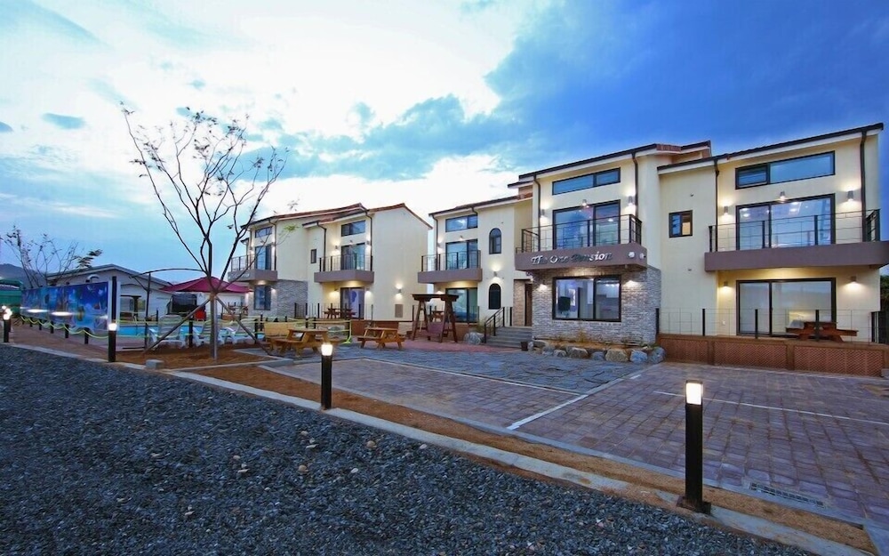Gyeongju the One Pension - Red view 2
