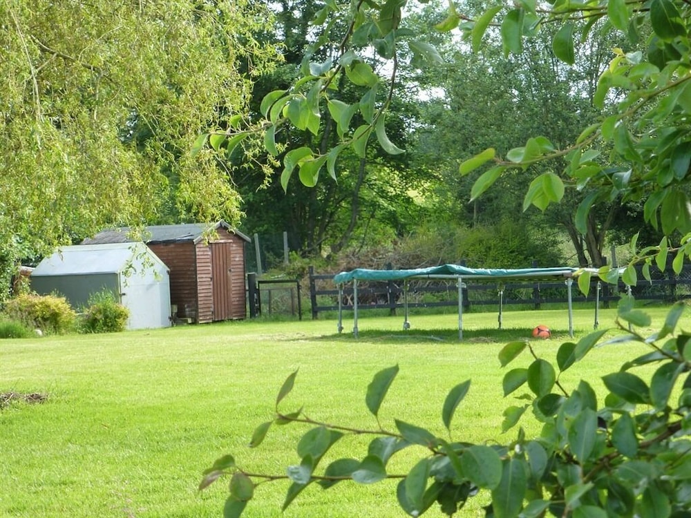Plantation Lodge B&B