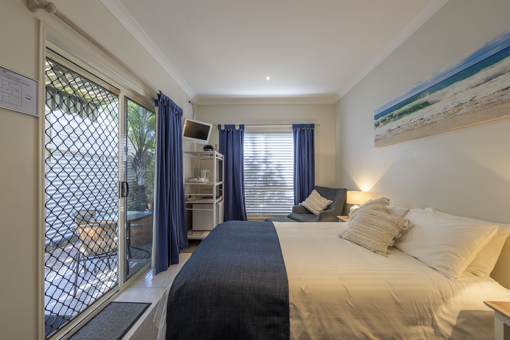 Beach House Bed & Breakfast view 3