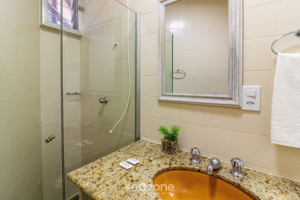 Beautiful apt W/suite 300m From Forte Beach Bfc301