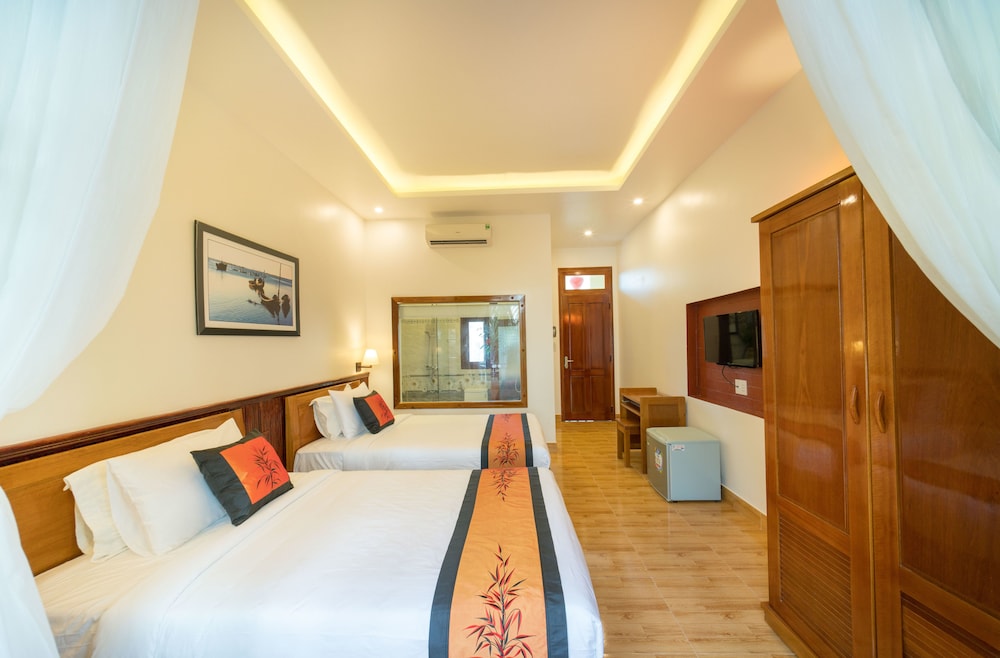 Lakeview Villa Homestay Hoi An