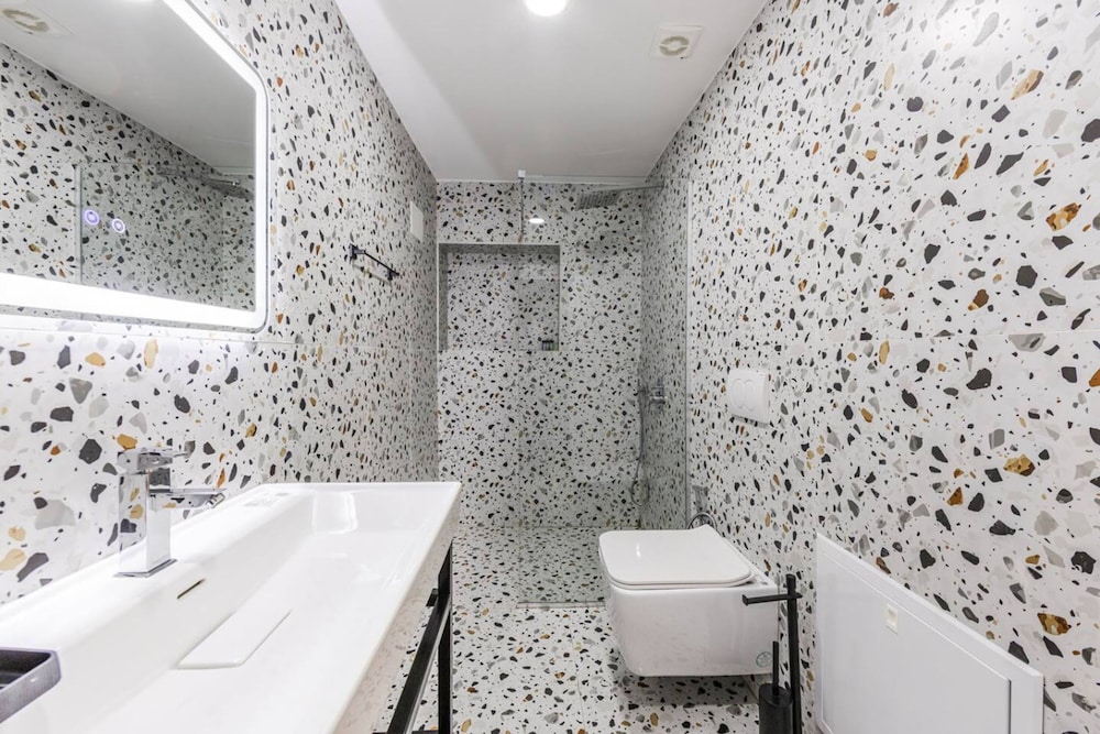 Green Luxe Suite 1 in Shkod r