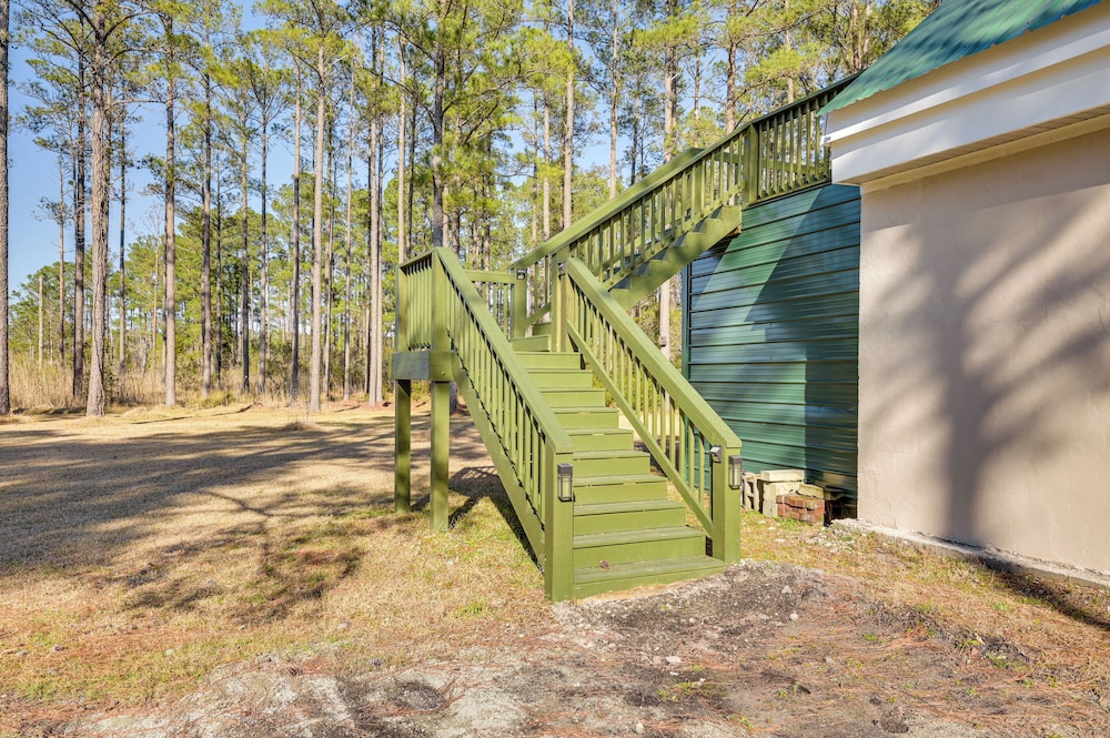 Boat Dock & Ramp: Upwind Acres Guesthouse!