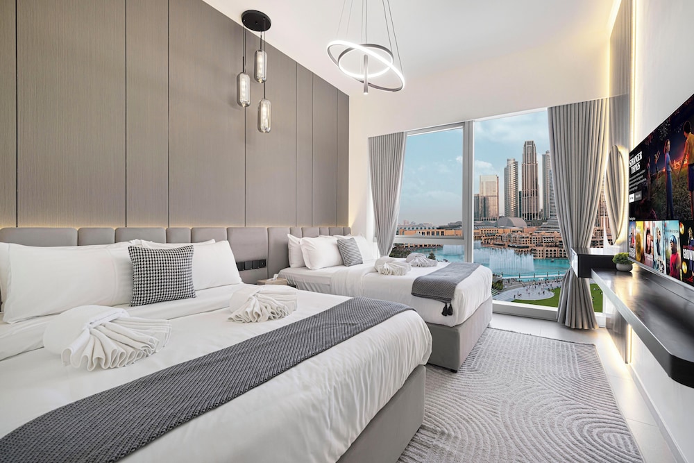 Grande Suites by Hostiva - Burj View
