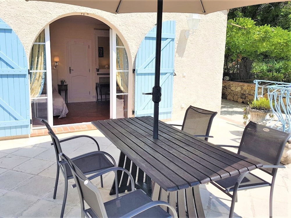 B&B With Charm - Quiet With Kitchen & sw Pool