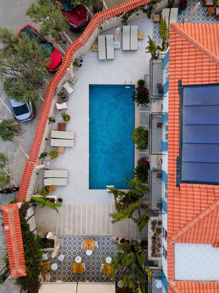 Tarcin Alacati Otel - Image 29