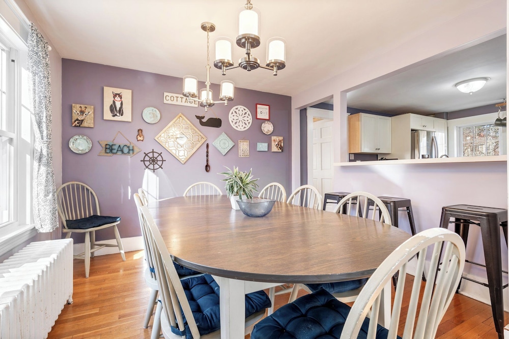 Ogunquit Village 4BR Walk to Beach, Dining & Town Center