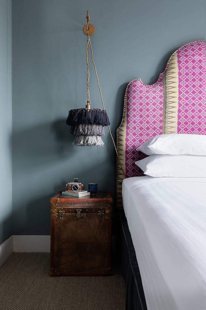 Chesilton Road by Onefinestay