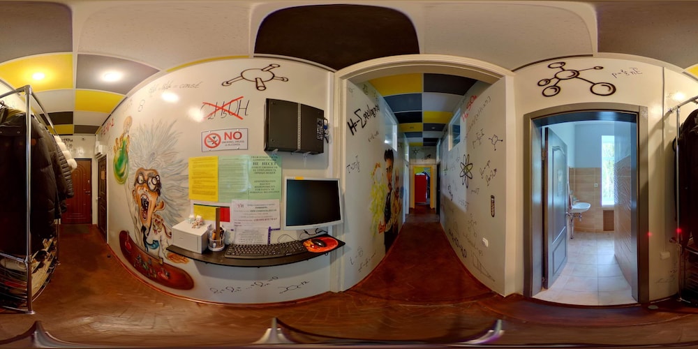 Yourhostel Univer