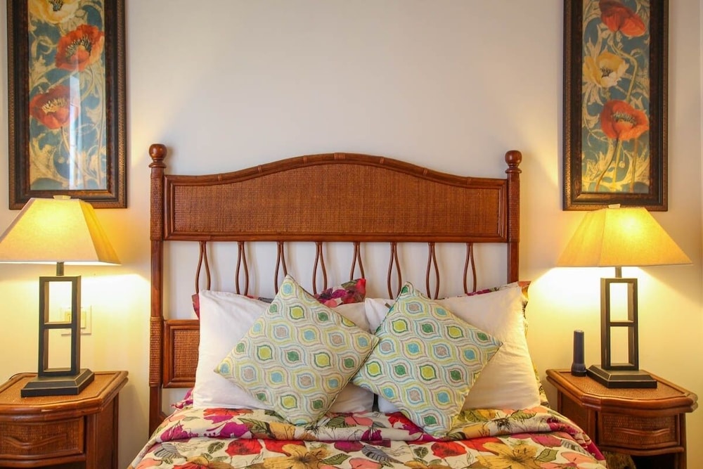 Modern 2-bed Apt Near Beach In St. Lawrence Gap 2 Bedroom Apts by Bluescape