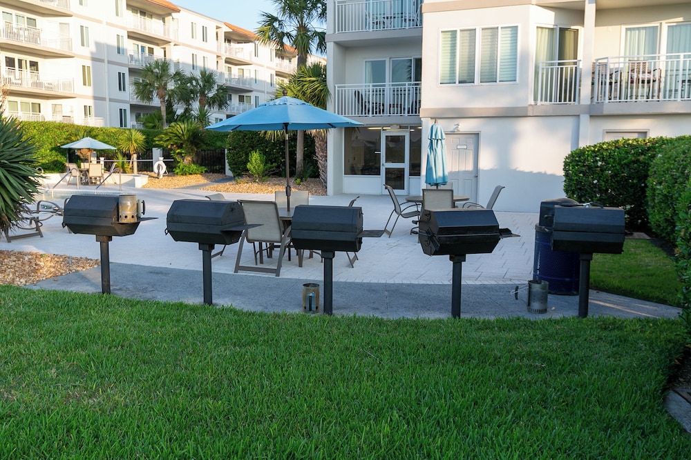 Hodnett Cooper's Beach Club view 4