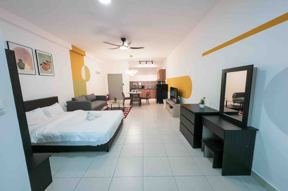 Netizen Cheras Residence by Emily in Town
