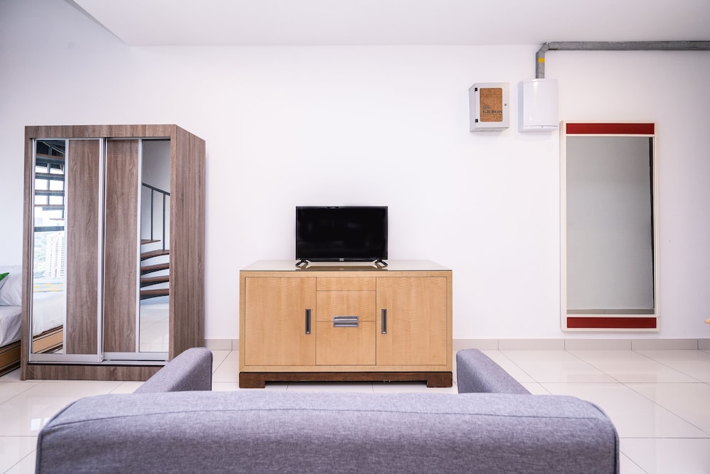OYO Home 89596 Amazing 2br 3 Towers