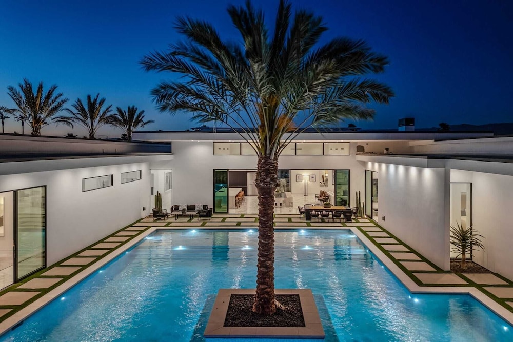 Villa Sleeps 17 w/ Pool, Firepit, Putting Green Bravo Villa 3 by Avantstay