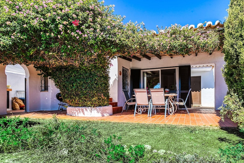 14B Quinta do Paraiso Amazing House Located in t