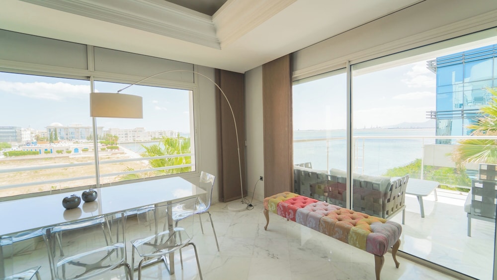 Infinity View Spacious 3 bd With Lake View