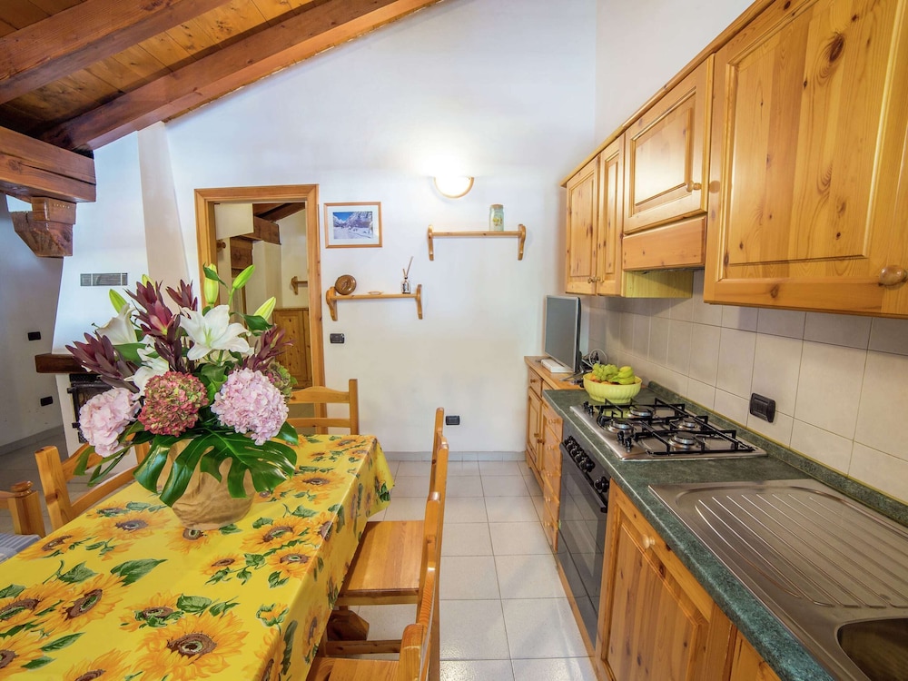 Apartment in Antey-saint-andre Near Ski Area view 5