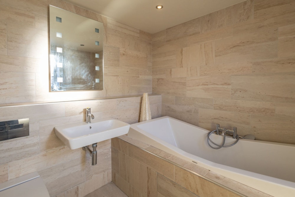 Host Stay The Coach House