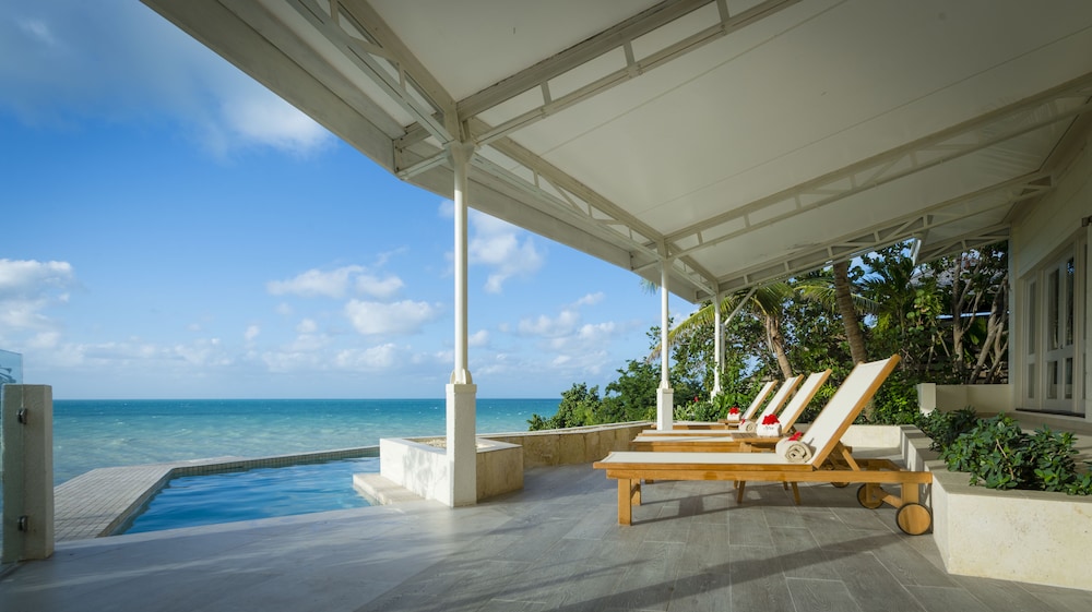 The Cove Suites at Blue Waters Resort and Spa - Property Image 62