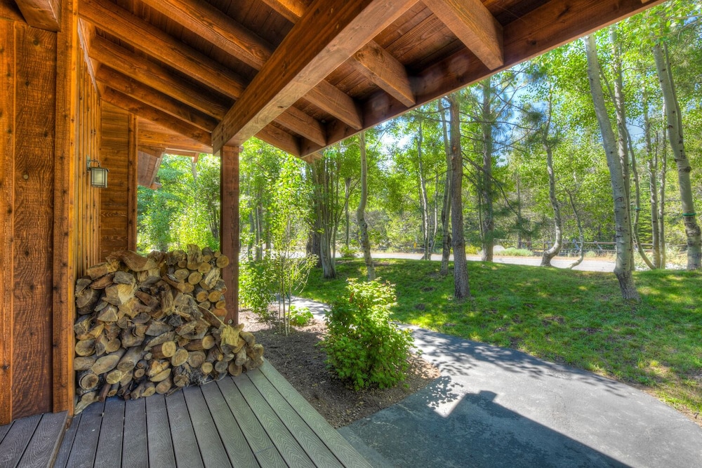Lake Tahoe Vacations - Squaw Creek Barrel - Property Image 7