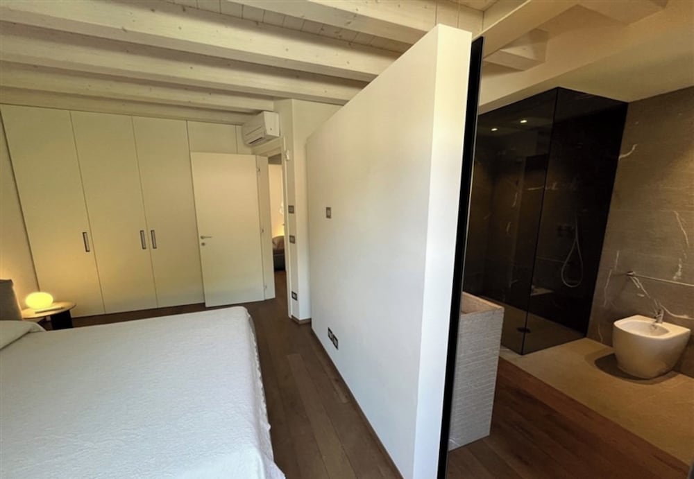 Spacious, Comfortable and Recently Renovated Single Villa in Lignano Riviera