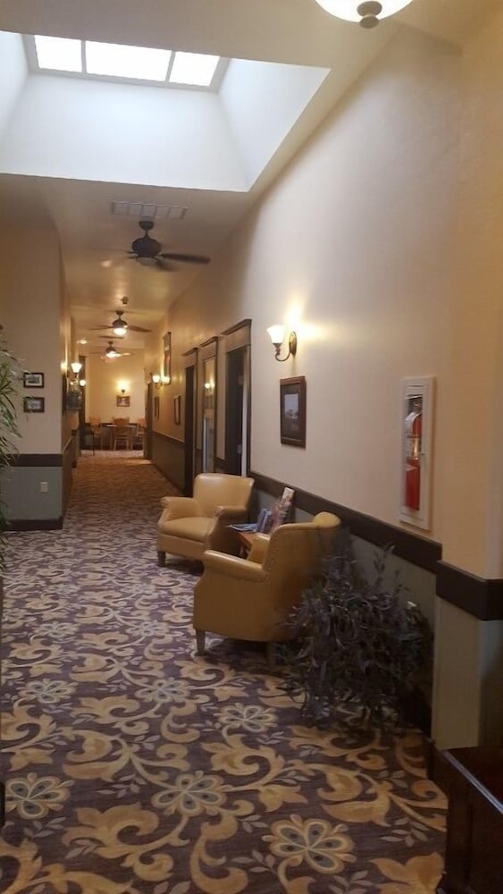 Heritage Inn