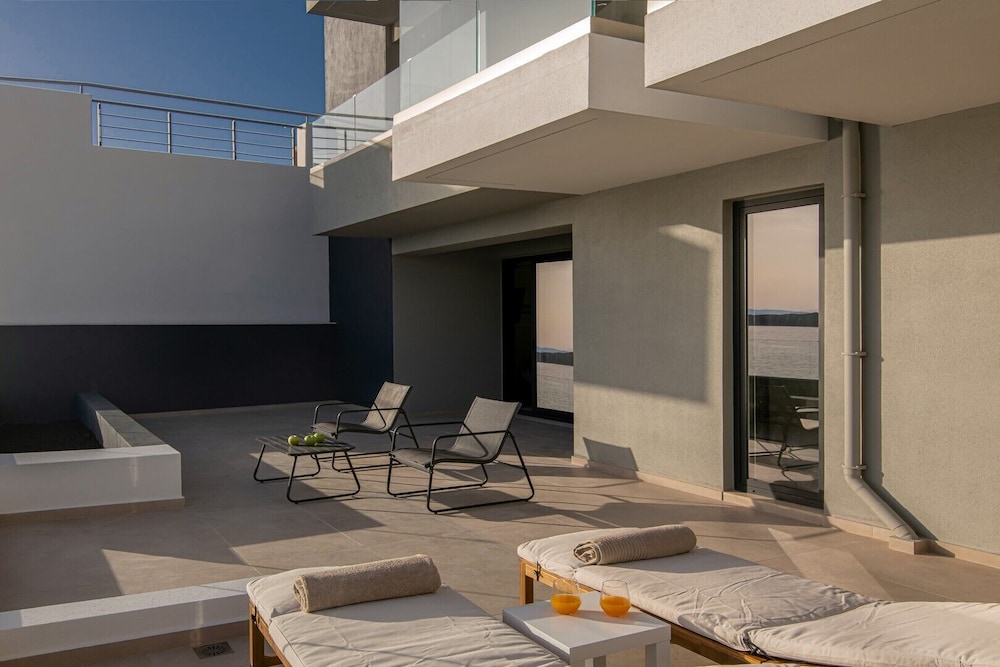 Altius Blue Apartments