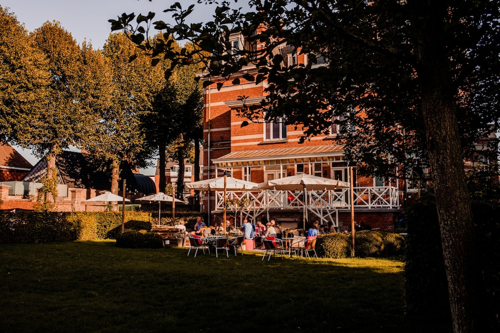 't Kasteel en 't Koetshuys