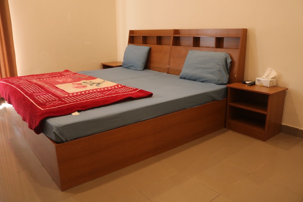City Home Guest House F-8 view 3