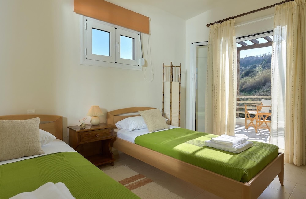 Private Villa With Amazing View and Shared Pool view 3