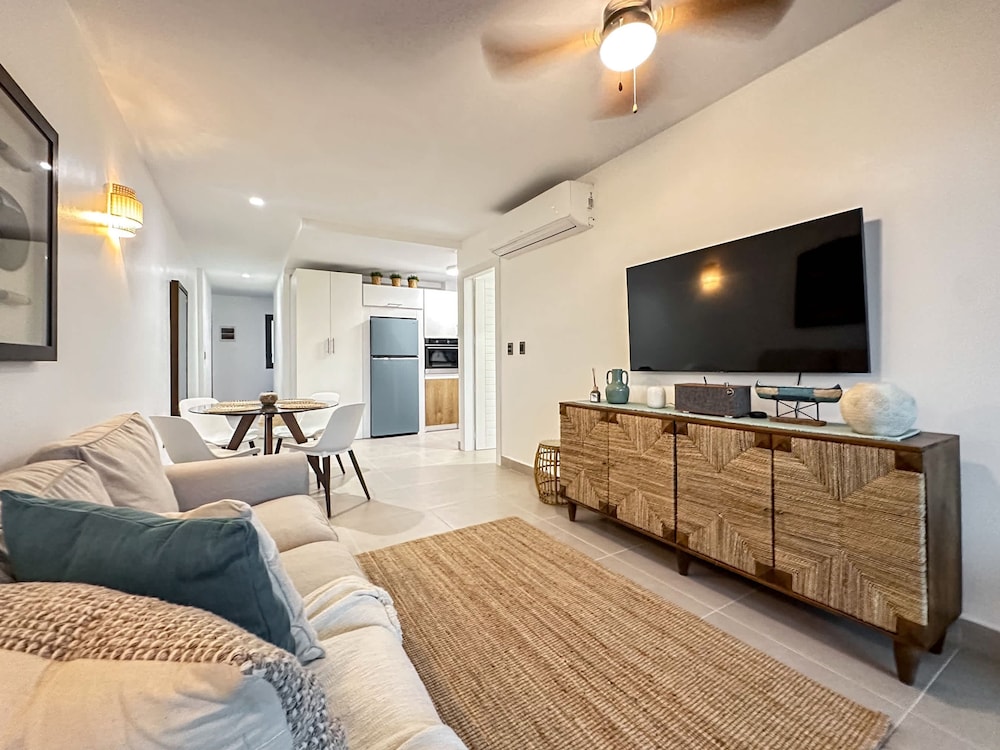 Gorgeous new Beach Apartment