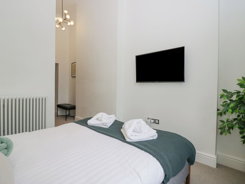 The Myles Suite Stone Cross Mansion