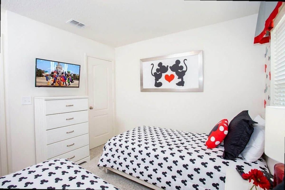 Unforgettable Family Stay 4Bd Gameroom by Disney