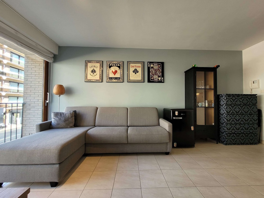 Central Apartment Near Sea & Casino